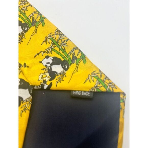 GOLD‎ CITY PANDA BEAR BAMBOO TREE YELLOW SILK NECKTIE TIE - Picture 3 of 5